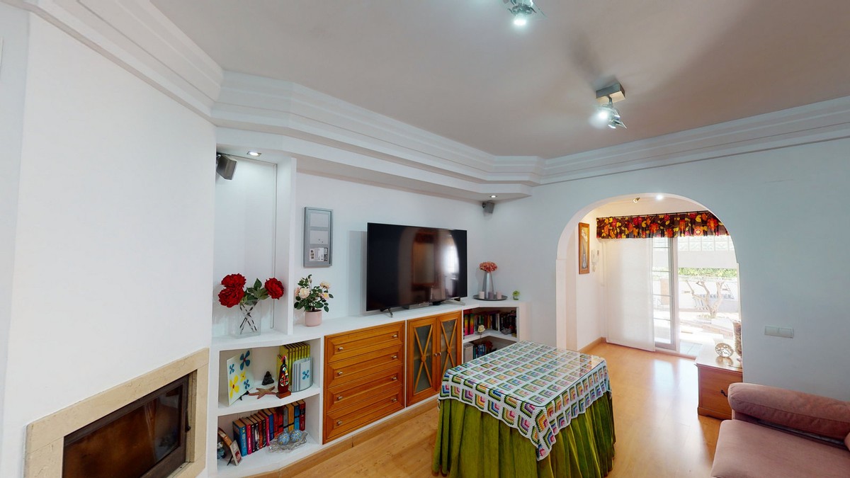 CHALET FOR SALE 7 BEDROOMS AREA CAPELLANIA, BENALMADENA !!!