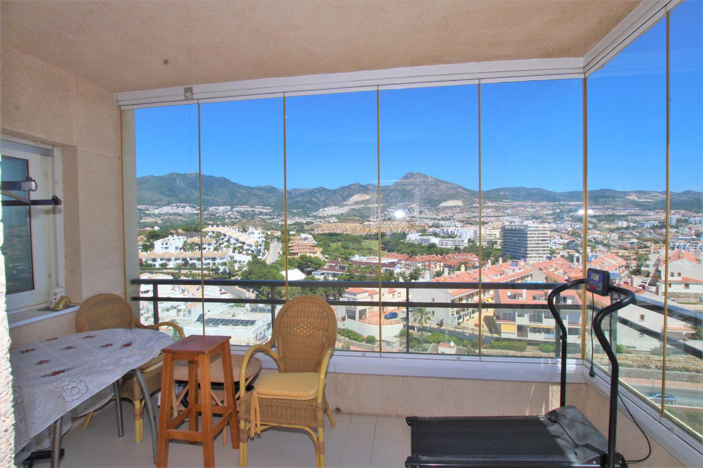 FANTASTICO APARTAMENTO CON VISTAS AL MAR