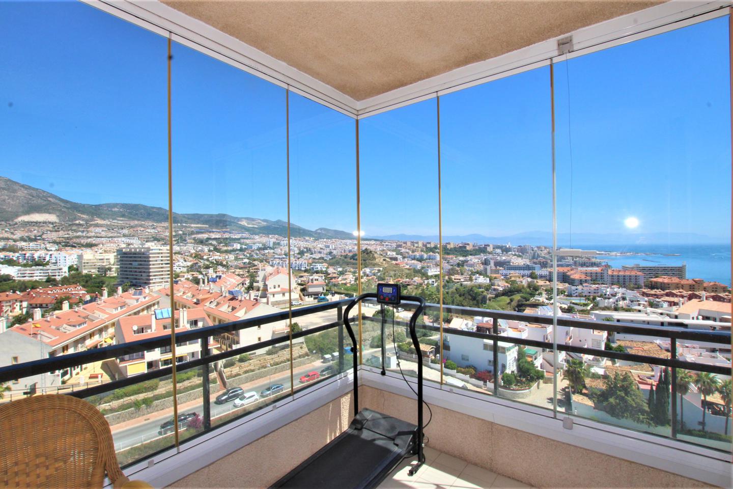 FANTASTICO APARTAMENTO CON VISTAS AL MAR