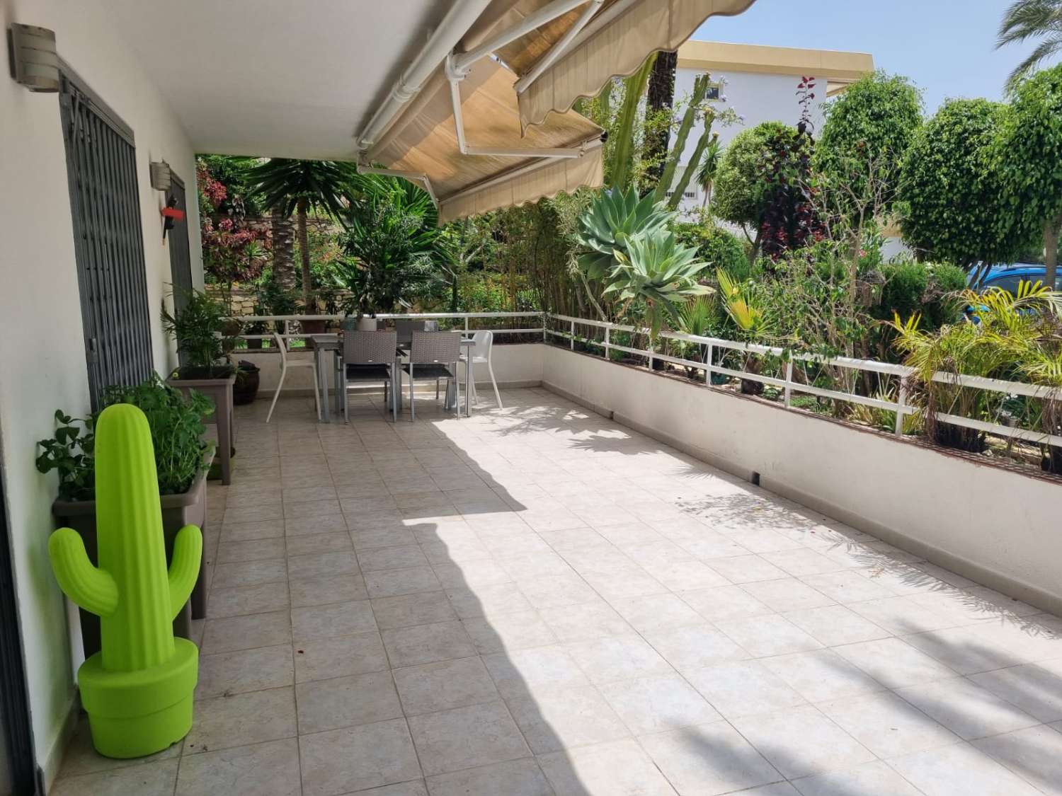 Fantastische Wohnung mit Terrasse von 30 m