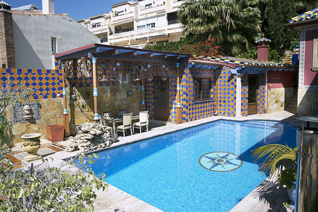 فيلا للإيجار في Benalmádena