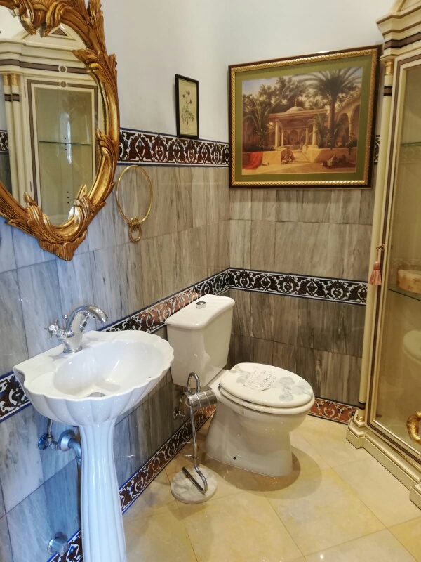 فيلا للإيجار في Benalmádena