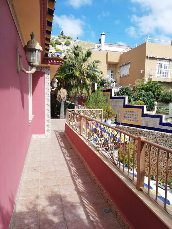 فيلا للإيجار في Benalmádena