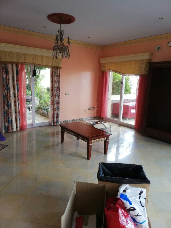 فيلا للإيجار في Benalmádena