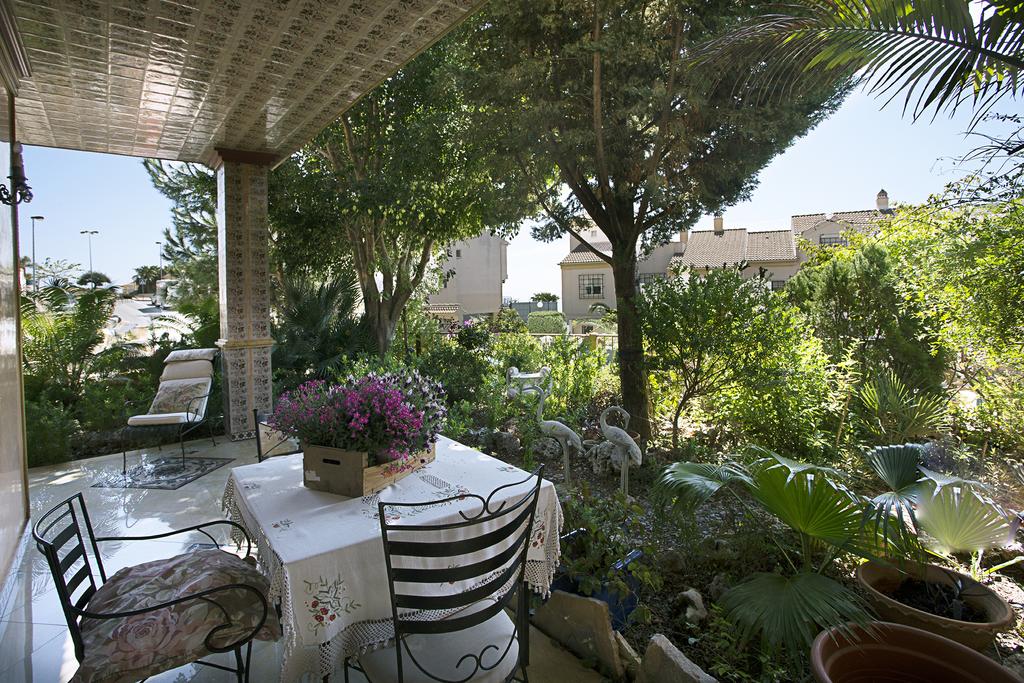 فيلا للإيجار في Benalmádena