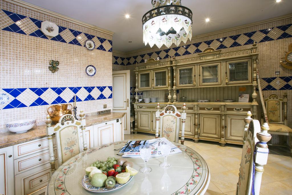 فيلا للإيجار في Benalmádena