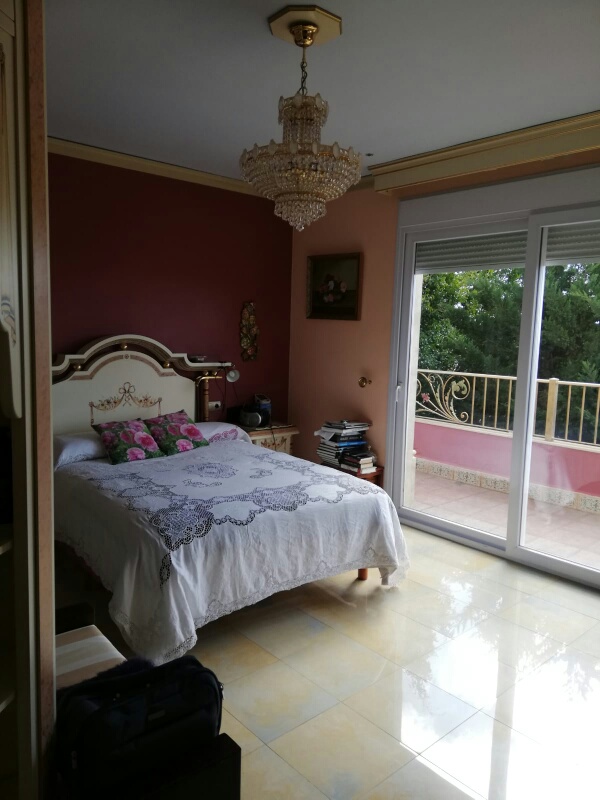 فيلا للإيجار في Benalmádena