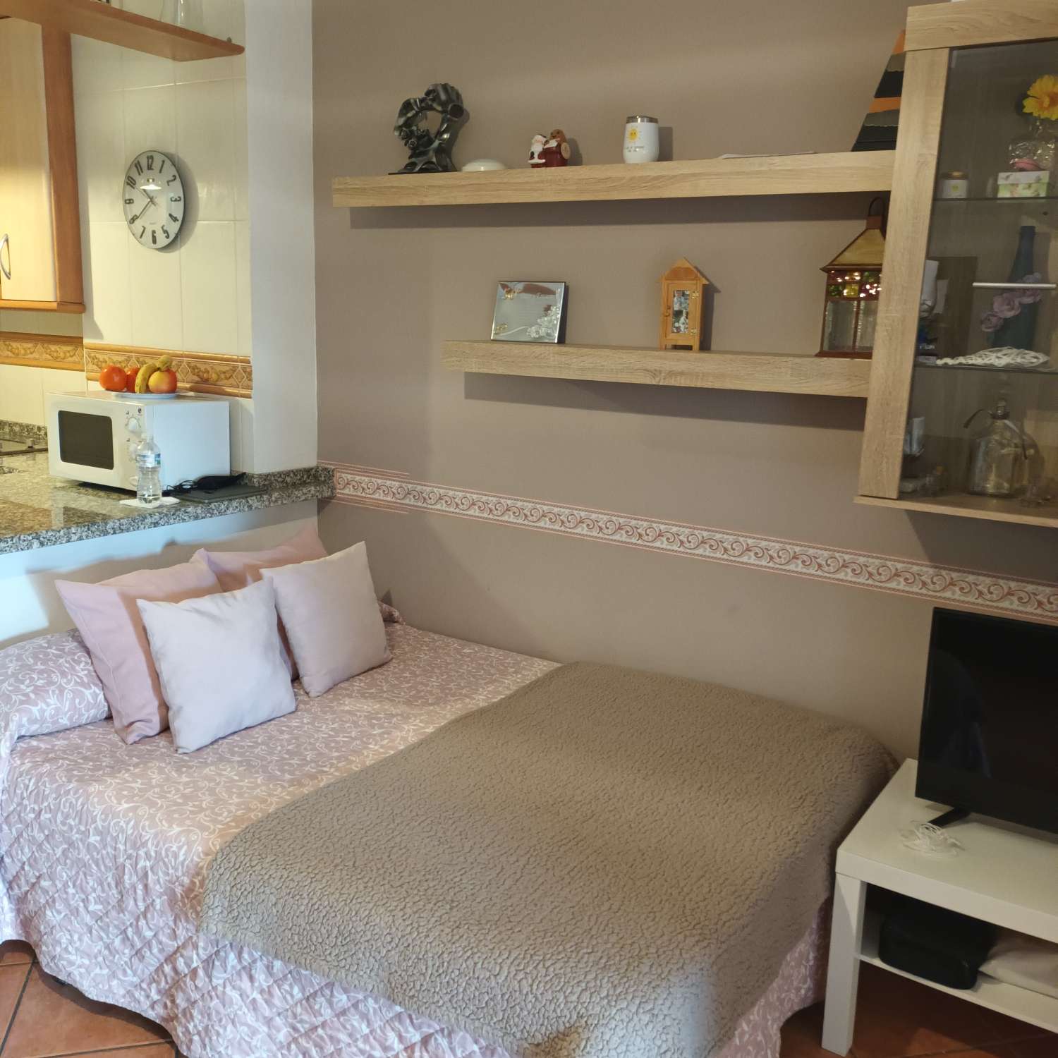 Восстановленная студия выставлена на продажу