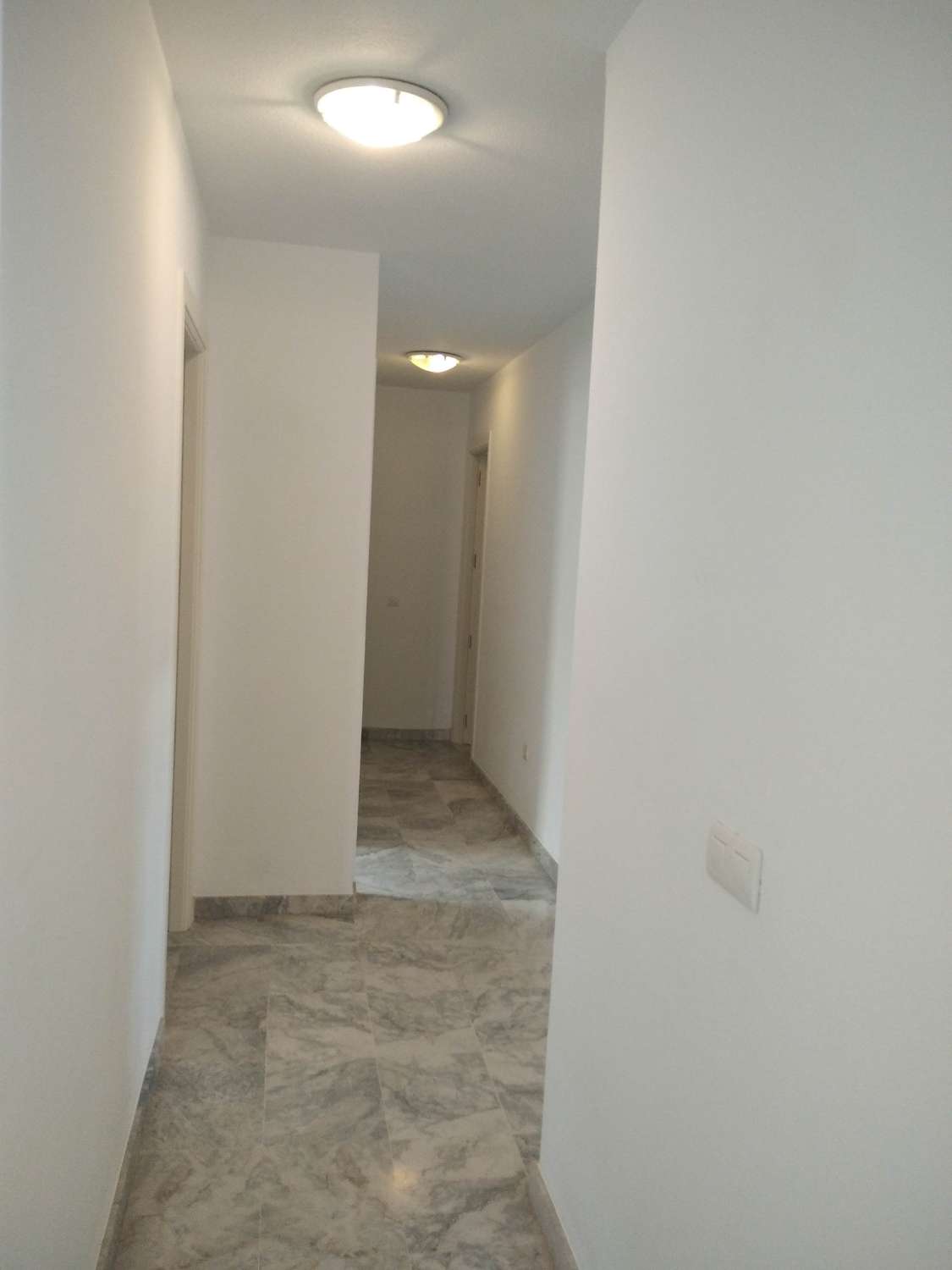LOCATION PENTHOUSE 4 CHAMBRES LONG TERME
